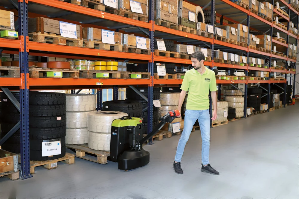 AU TRAVAIL | G3M Transpalettes électriques Lithium-Ion WPio15 Saint-Max 2