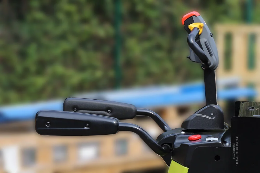 DéTAILS | G3M Transpalette petite levée au Lithium-Ion PPXsio20 Villers-lès-Nancy 1