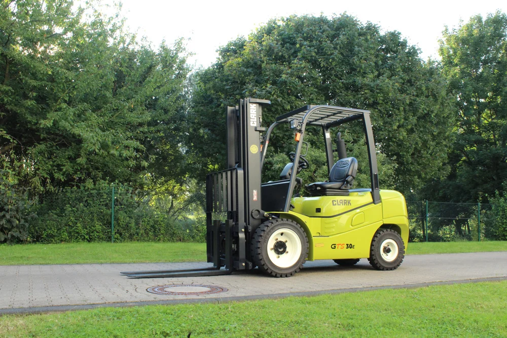 GTS 30 DEHORS | G3M Chariots frontaux thermiques GTS20-33 Nancy 2